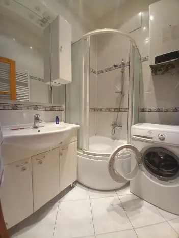 Pronájem bytu 2+kk, Praha - Holešovice, Letohradská, 48 m2