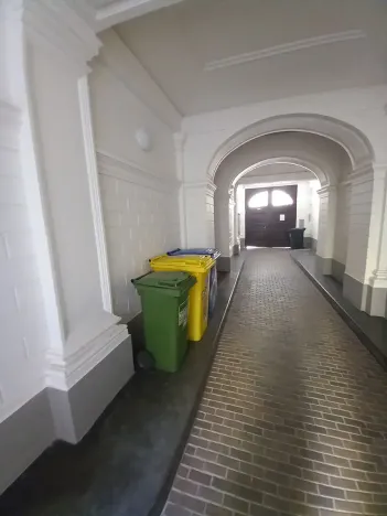 Pronájem bytu 2+kk, Praha - Holešovice, Letohradská, 48 m2