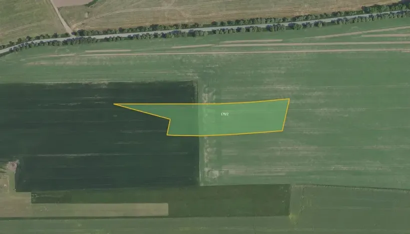 Prodej pole, Nučice, 10286 m2