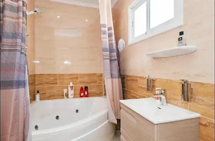 Prodej vily, Adeje, Španělsko, 186 m2