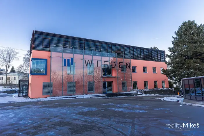 Prodej výrobních prostor, Liberec, Malodoubská, 3613 m2