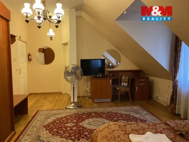 Pronájem bytu 4+kk, Plzeň - Vnitřní Město, Zbrojnická, 110 m2