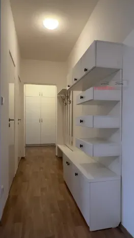 Prodej bytu 2+1, Otrokovice, Hlavní, 58 m2