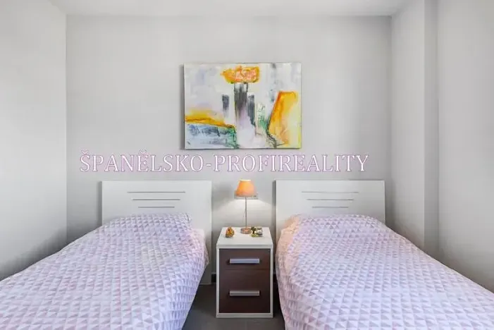 Prodej bytu 3+kk, Torrevieja, Španělsko, 66 m2