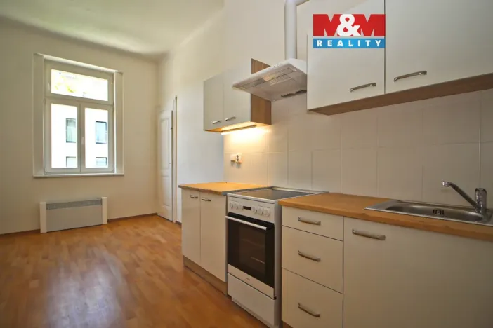 Pronájem bytu 1+1, Praha - Žižkov, Hartigova, 34 m2
