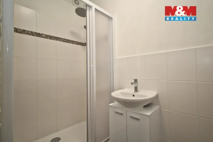 Pronájem bytu 1+1, Praha - Žižkov, Hartigova, 34 m2