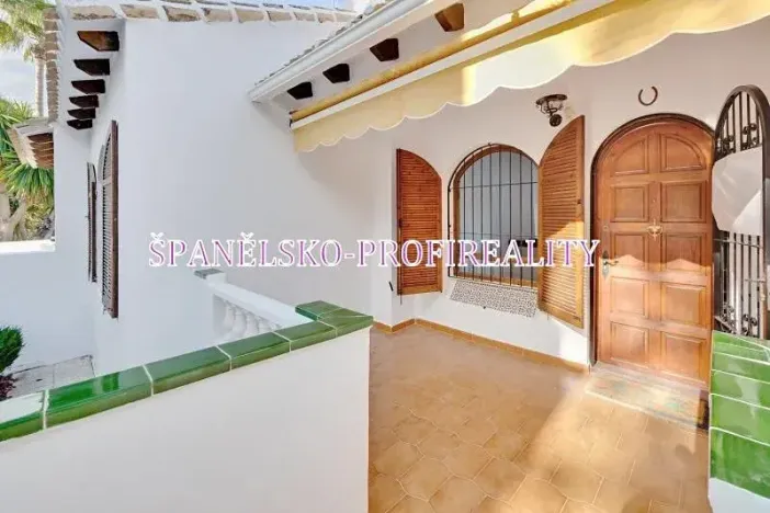 Prodej bytu 4+kk, Alicante, Španělsko, 150 m2