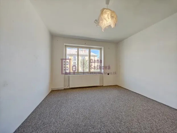 Pronájem bytu 2+1, Jindřichův Hradec, Tovární, 56 m2