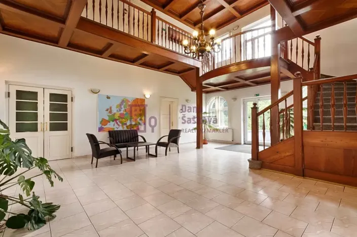 Pronájem kanceláře, Jindřichův Hradec, Karlov, 28 m2