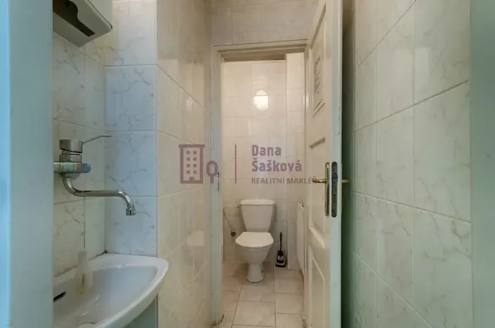 Pronájem kanceláře, Jindřichův Hradec, Karlov, 28 m2