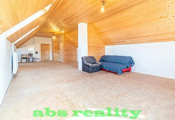 Prodej rodinného domu, Kostomlátky, 230 m2