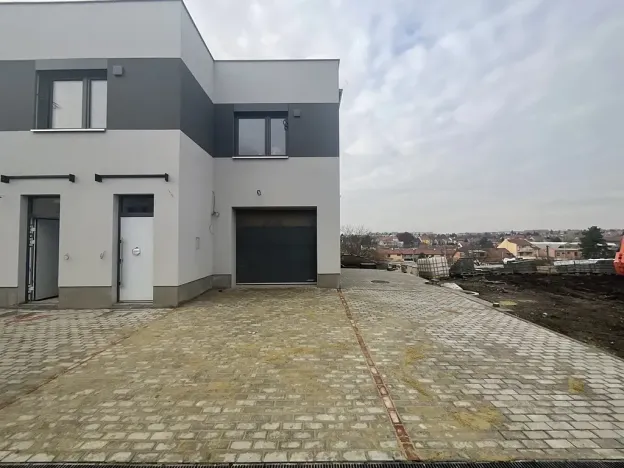 Prodej bytu 4+kk, Šlapanice, 102 m2