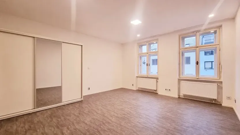 Pronájem bytu 2+kk, Brno, Dobrovského, 44 m2