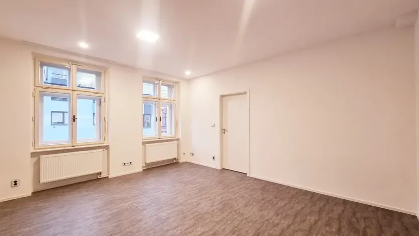 Pronájem bytu 2+kk, Brno, Dobrovského, 44 m2