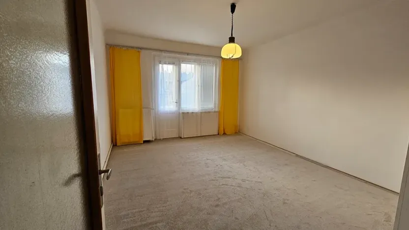 Pronájem bytu 2+1, Praha, Kladenská, 82 m2