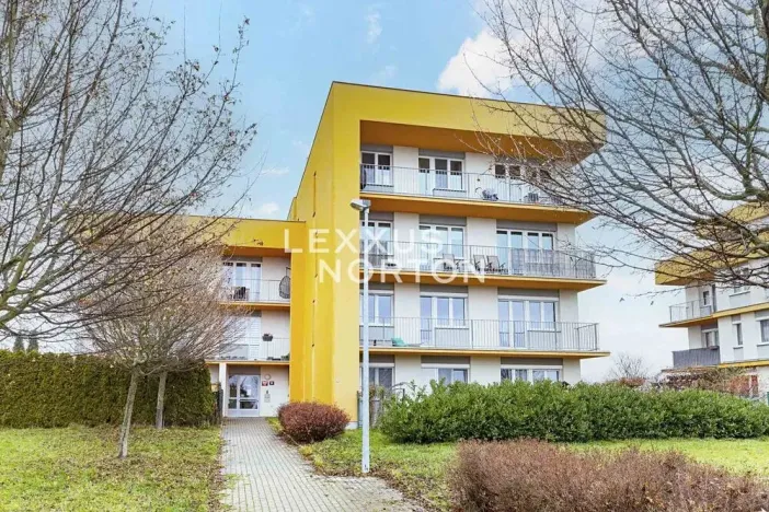 Pronájem bytu 1+kk, Praha - Stodůlky, Radouňova, 34 m2