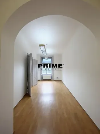 Pronájem kanceláře, Praha - Smíchov, Štefánikova, 70 m2