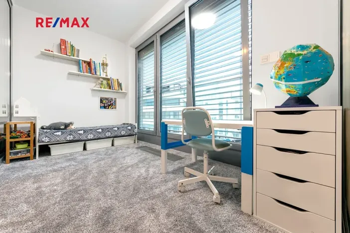 Pronájem bytu 2+kk, Praha - Libeň, Vojenova, 62 m2