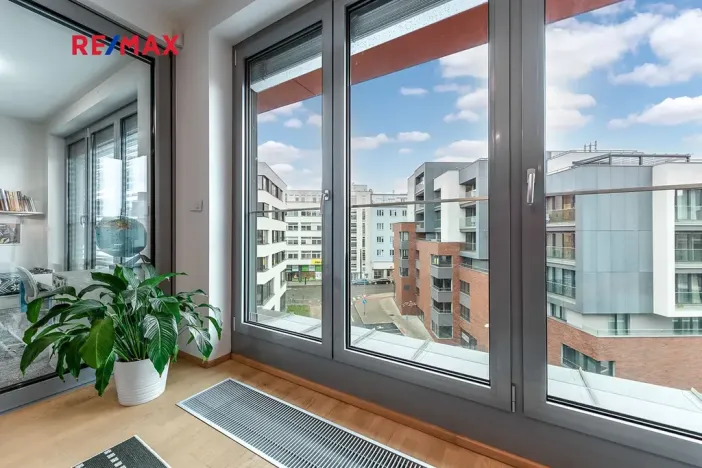 Pronájem bytu 2+kk, Praha - Libeň, Vojenova, 62 m2