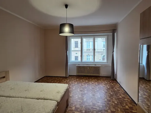 Pronájem bytu 1+1, Hradec Králové, Pospíšilova, 48 m2