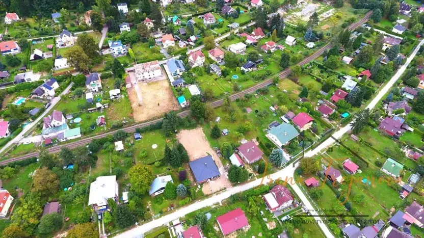 Prodej pozemku pro bydlení, Lštění, Míru, 1933 m2