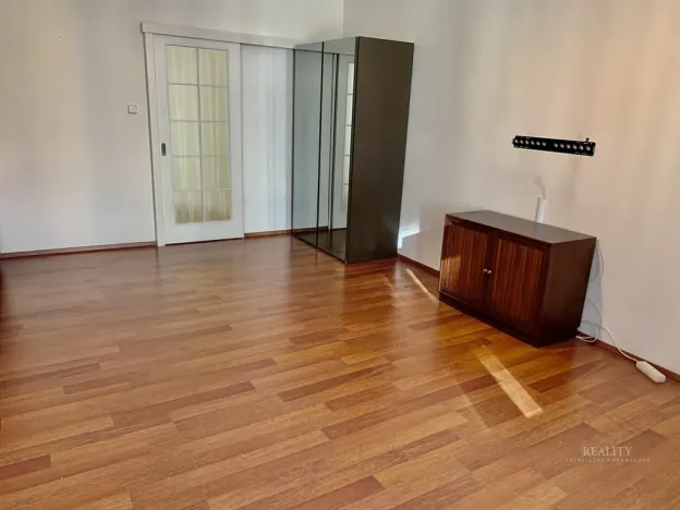 Pronájem bytu 2+1, Praha - Vinohrady, Francouzská, 63 m2