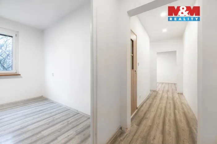 Prodej bytu 2+1, Otrokovice - Kvítkovice, Hlavní, 54 m2
