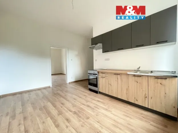 Pronájem bytu 2+1, Chomutov, Šafaříkova, 55 m2