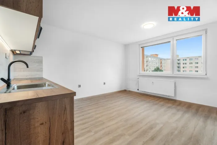 Pronájem bytu 2+kk, Liberec - Liberec VI-Rochlice, Dobiášova, 42 m2