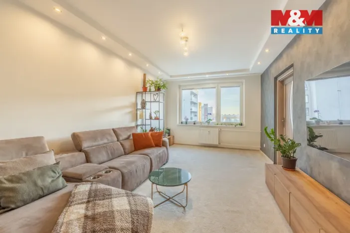 Prodej bytu 3+1, Praha - Letňany, Křivoklátská, 66 m2