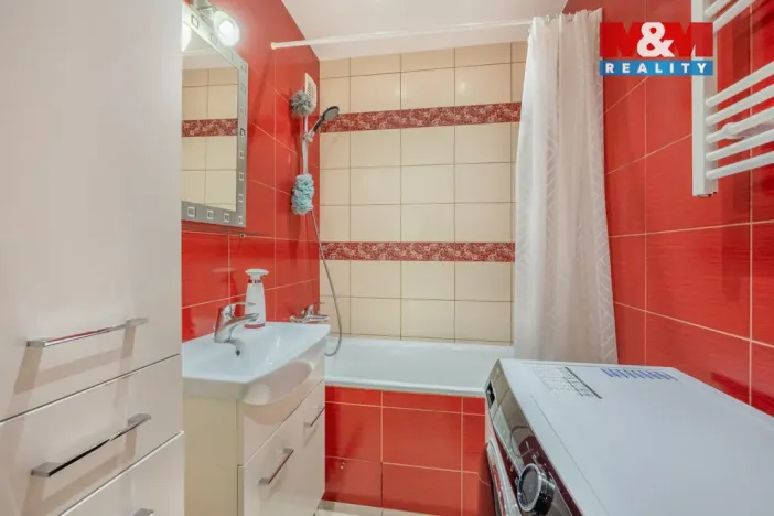 Prodej bytu 3+1, Praha - Letňany, Křivoklátská, 66 m2