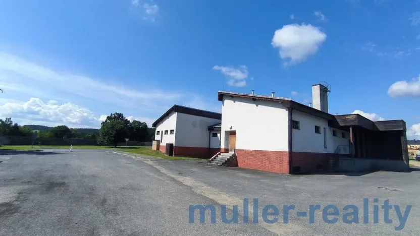 Prodej komerční, Žichovice, 753 m2