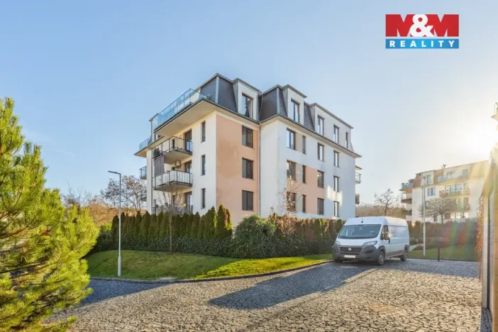 Prodej bytu 3+kk, Praha, Nademlejnská, 75 m2