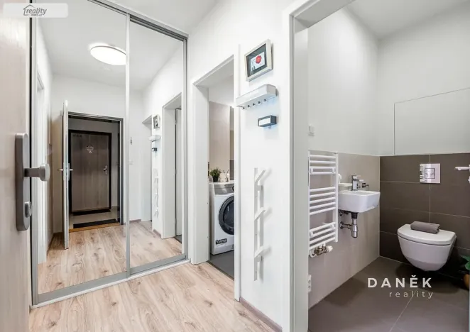 Prodej bytu 3+kk, Oslavany, náměstí 13. prosince, 76 m2