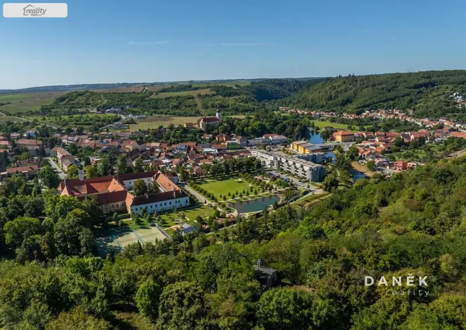 Prodej bytu 3+kk, Oslavany, náměstí 13. prosince, 76 m2