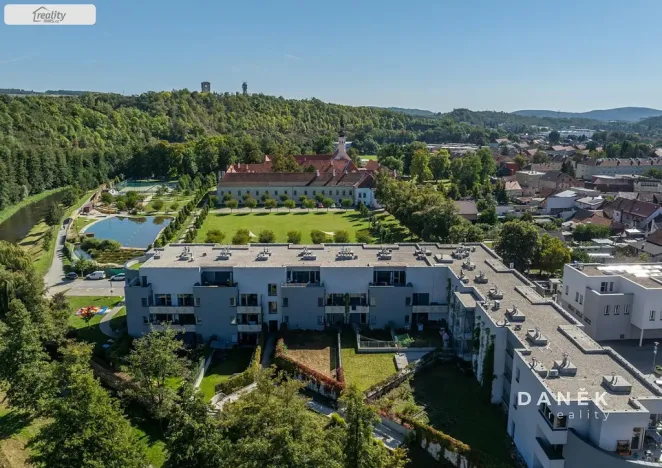 Prodej bytu 3+kk, Oslavany, náměstí 13. prosince, 76 m2