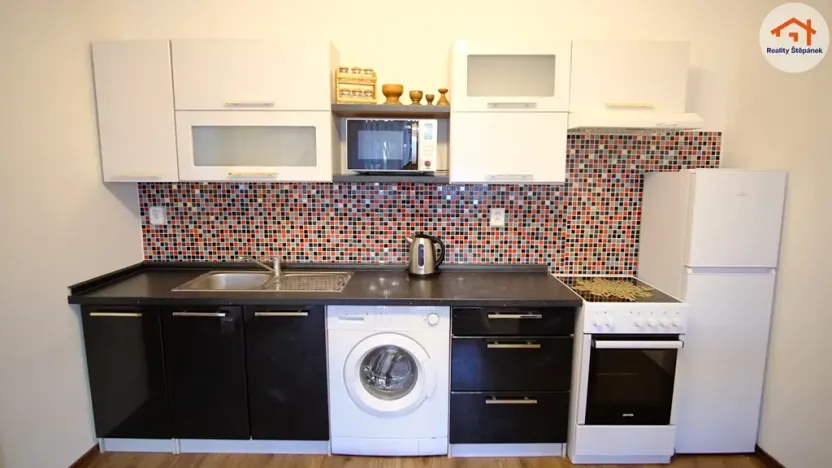 Pronájem bytu 2+kk, České Budějovice, Papírenská, 38 m2