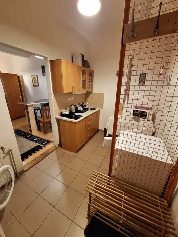 Pronájem bytu 1+kk, Praha - Vysočany, Novovysočanská, 28 m2