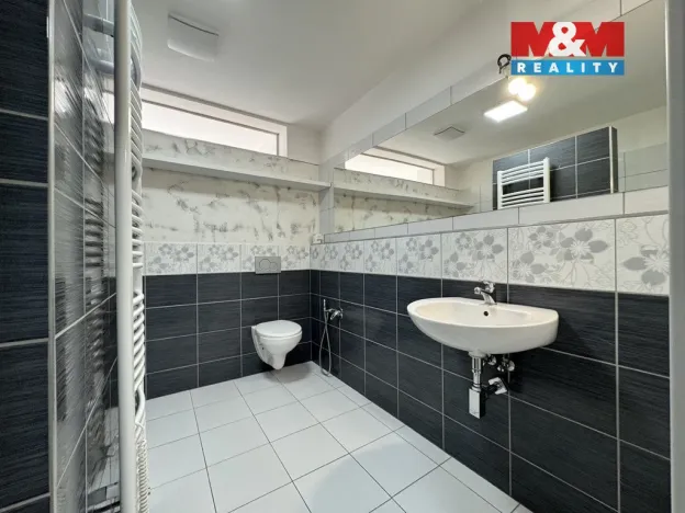 Pronájem bytu 1+kk, Chlumec nad Cidlinou, Rooseveltova, 35 m2