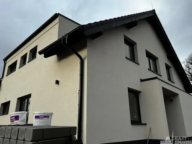 Pronájem bytu 2+kk, Jesenice, Hlavní, 42 m2