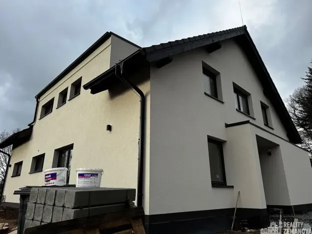 Pronájem bytu 2+kk, Jesenice, Hlavní, 42 m2