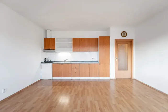 Pronájem bytu 1+kk, Brno, Trýbova, 36 m2