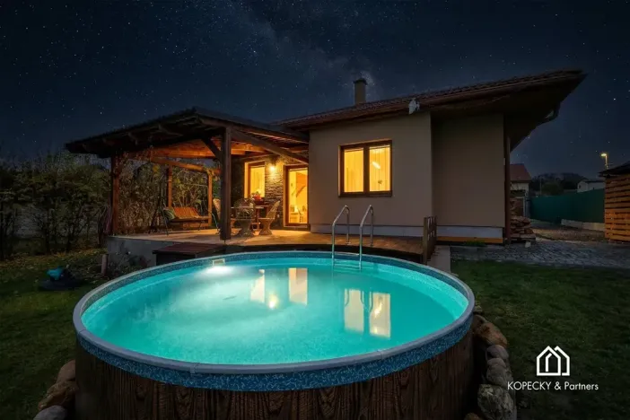 Prodej rodinného domu, Králův Dvůr, 110 m2