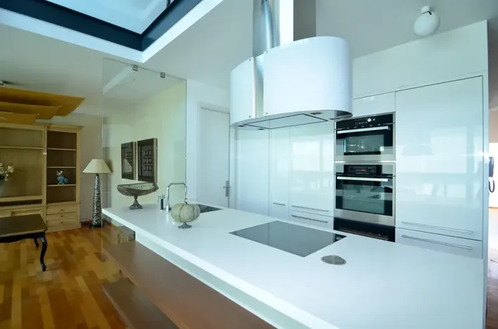 Prodej atypického bytu, Praha - Karlín, Šaldova, 194 m2