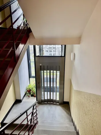 Prodej bytu 2+kk, Praha - Holešovice, Ortenovo náměstí, 50 m2