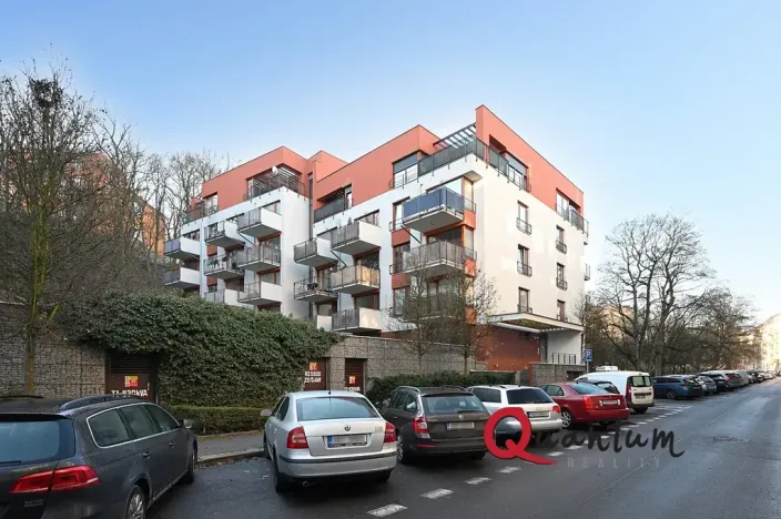 Pronájem bytu 1+kk, Praha - Košíře, Pod Kavalírkou, 30 m2