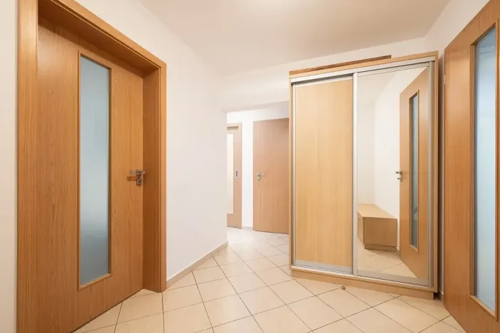 Pronájem bytu 3+1, Praha - Modřany, K Vystrkovu, 80 m2