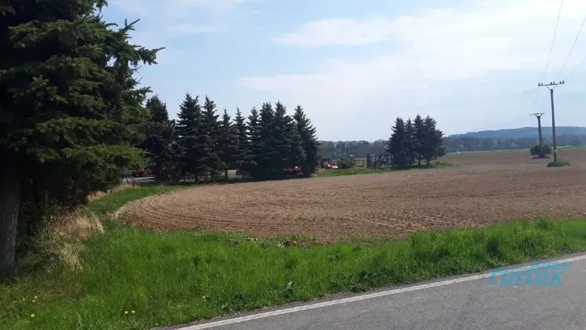 Prodej komerčního pozemku, Police, 3083 m2