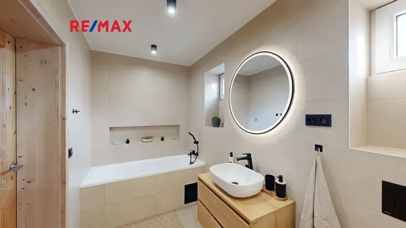 Prodej rodinného domu, Varnsdorf, Školní, 194 m2