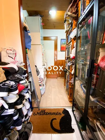 Prodej bytu 1+kk, Králův Dvůr, Plzeňská, 26 m2